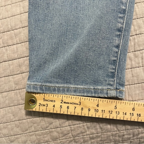 GAP True Skinny Mid Rise Jeans Light Wash 660446 32/14R - Picture 12 of 14